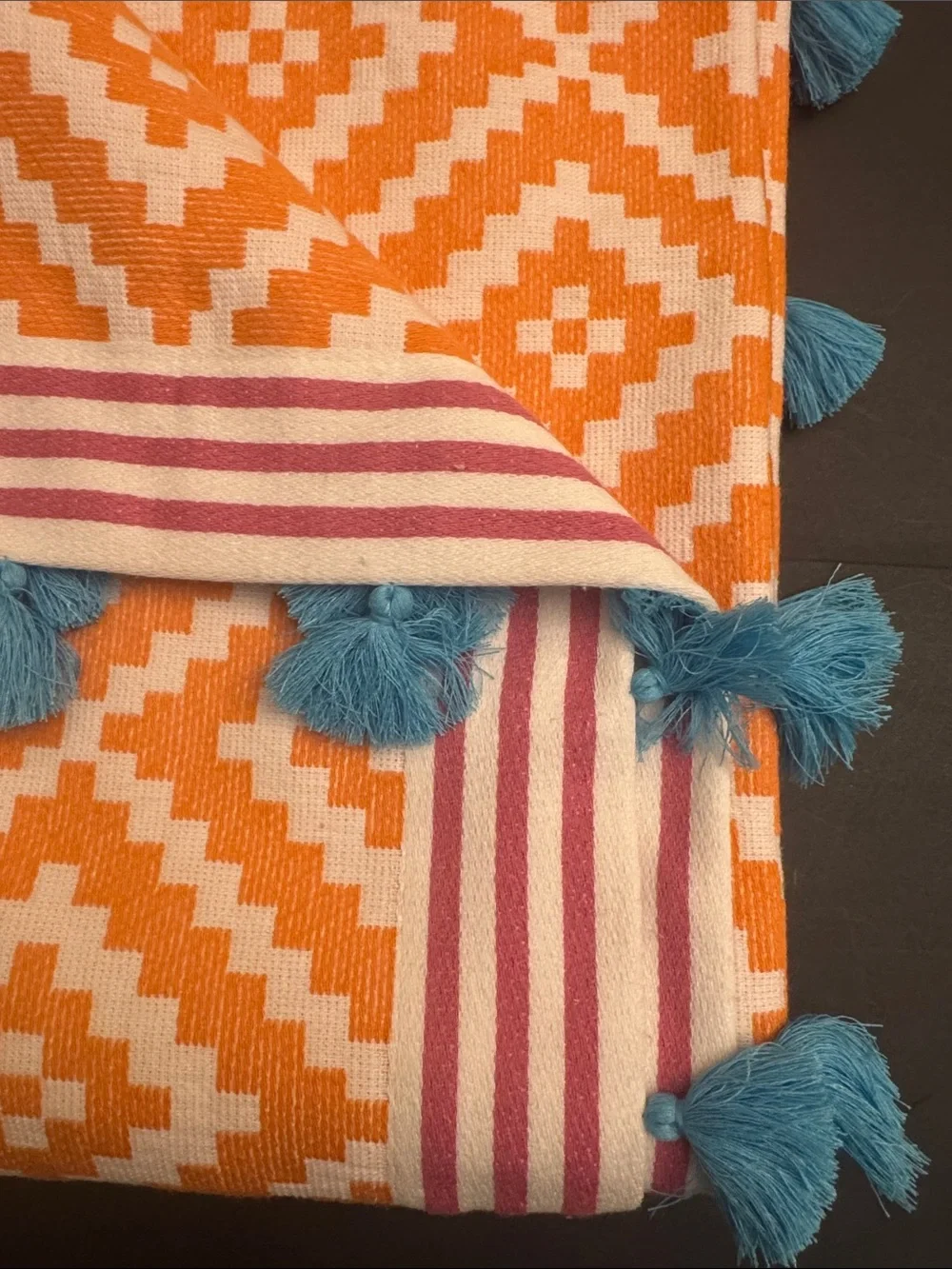 John Robshaw ALABAT HAMMAM/CORAL 100% Cotton Loop Beach Towel With Tassel Hem
